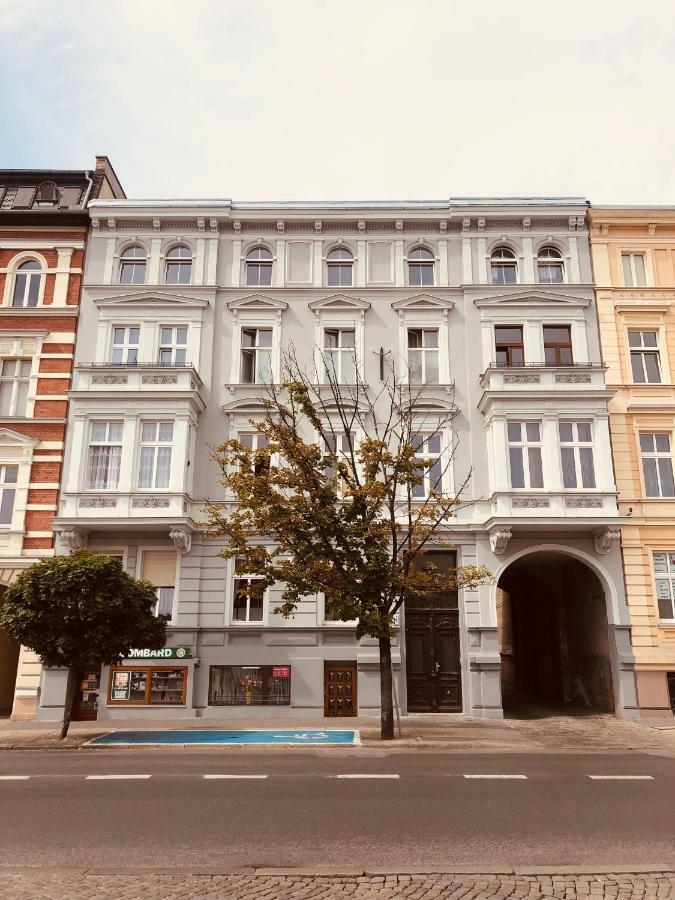 Apartament Flaming Deluxe Z Balkonem - Scisle Centrum Naprzeciwko Pkp I Pks - Self Check In - Darmowy Parking - Pozne Wymeldowanie Do 12 - Wystawiamy Fv オポーレ エクステリア 写真